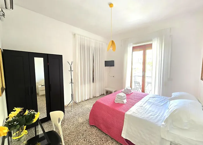 Marano - Bright 3 Bedrooms In The Center Sorrento