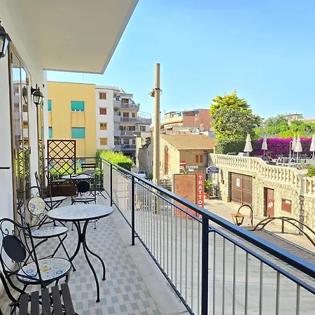 Marano - Bright 3 Bedrooms In The Center Lägenhet Sorrento