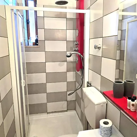 Lägenhet Marano - Bright 3 Bedrooms In The Center