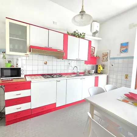 Marano - Bright 3 Bedrooms In The Center * ソレント