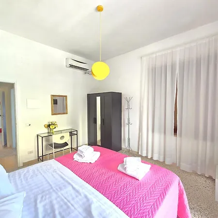 Apartment Marano - Bright 3 Bedrooms In The Center