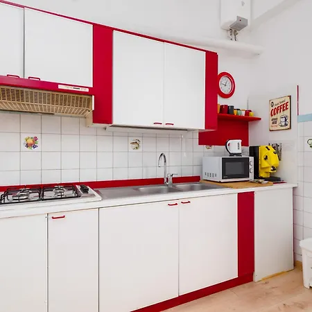 Marano - Bright 3 Bedrooms In The Center سورينتو