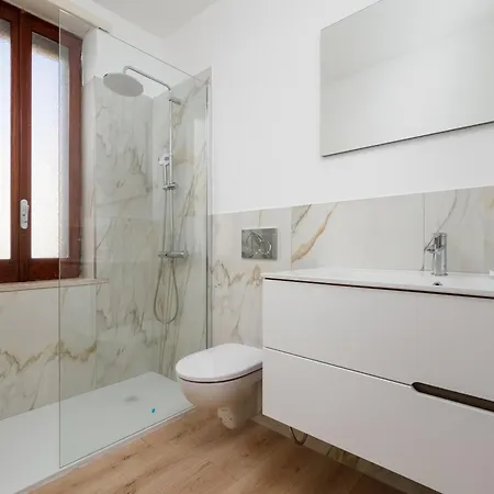 Marano - Bright 3 Bedrooms In The Center *