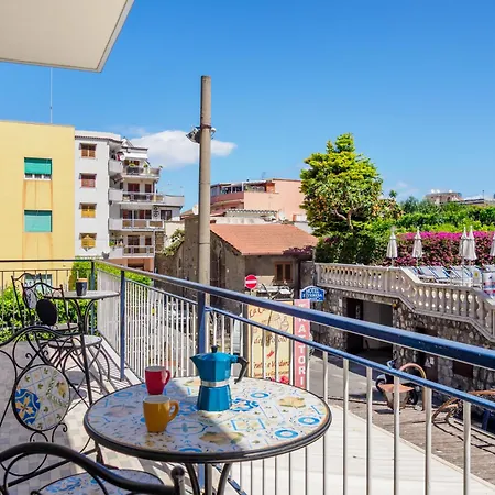 Marano - Bright 3 Bedrooms In The Center *
