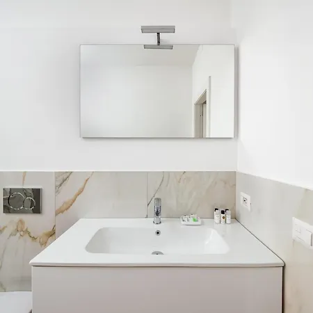 Marano - Bright 3 Bedrooms In The Center *