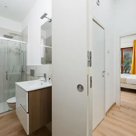 Marano - Bright 3 Bedrooms In The Center *