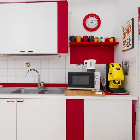 Marano - Bright 3 Bedrooms In The Center سورينتو