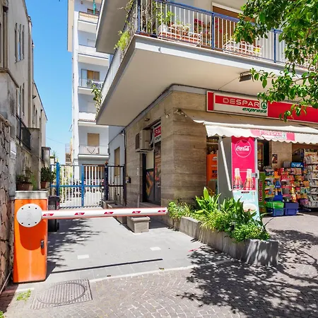 شقة Marano - Bright 3 Bedrooms In The Center *