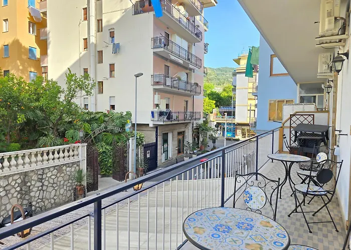 Marano - Bright 3 Bedrooms In The Center