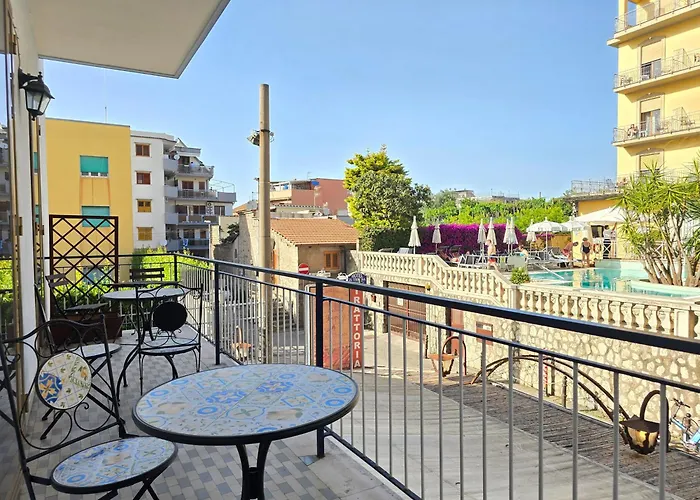 Marano - Bright 3 Bedrooms In The Center *